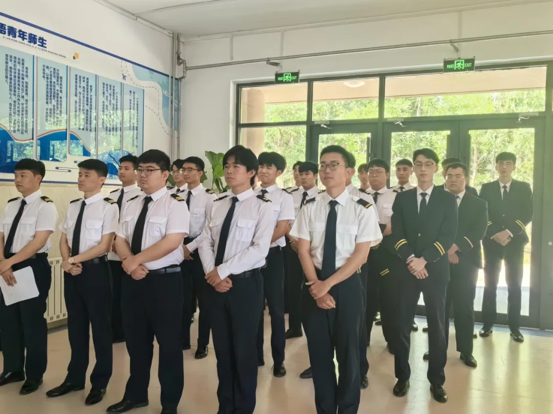青島膠東國際機(jī)場在 東營職業(yè)學(xué)院·航空學(xué)院舉行專場招聘