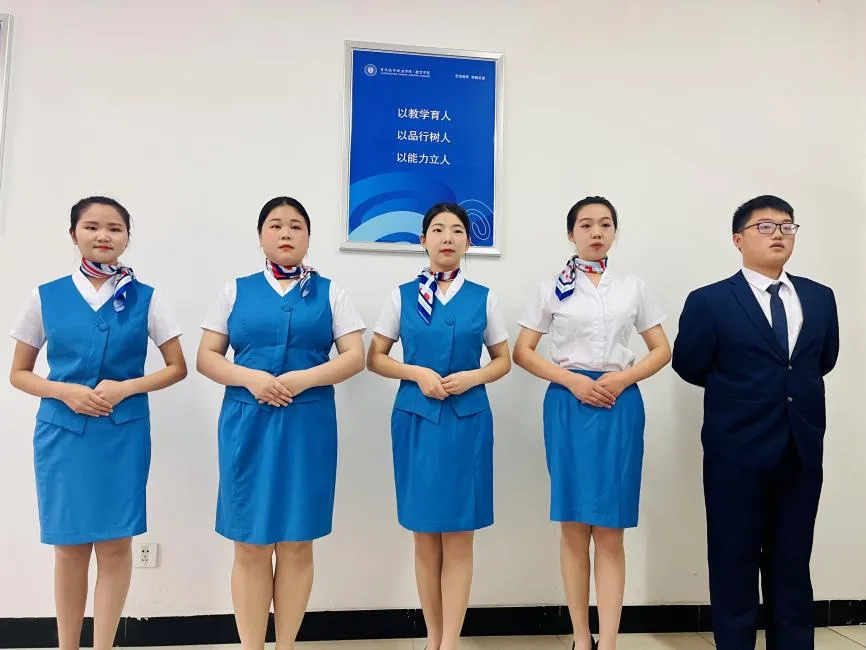 麗江三義國際機(jī)場在重慶城市職業(yè)學(xué)院·航空學(xué)院舉辦線上專場招聘會(huì)